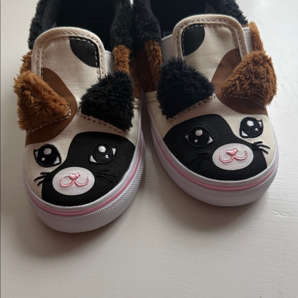 Vans Kids Shoes with Black and Brown Animal Design - Picture 4 of 5